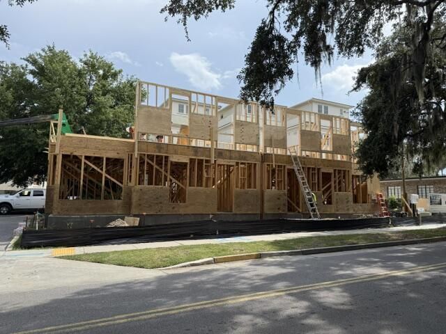 1112 Craven Street Photo 5