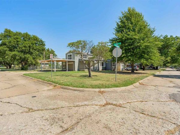 2030 W Arrowhead Avenue, Stillwater, OK 74074