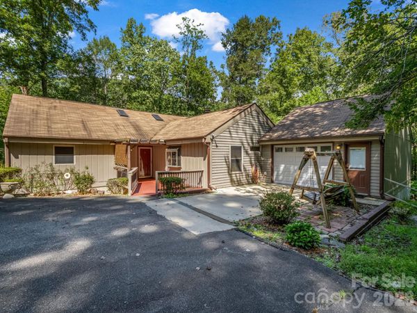 111 Buckeye Road , Lake Lure, NC 28746