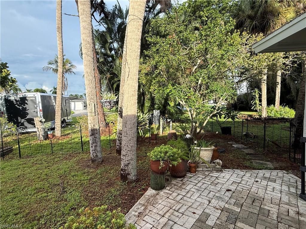 6090 Island Park Ct Sw, Fort Myers, FL 33908 Photo