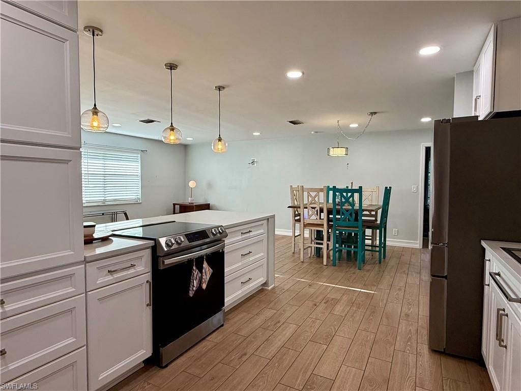 6090 Island Park Ct Sw, Fort Myers, FL 33908 Photo