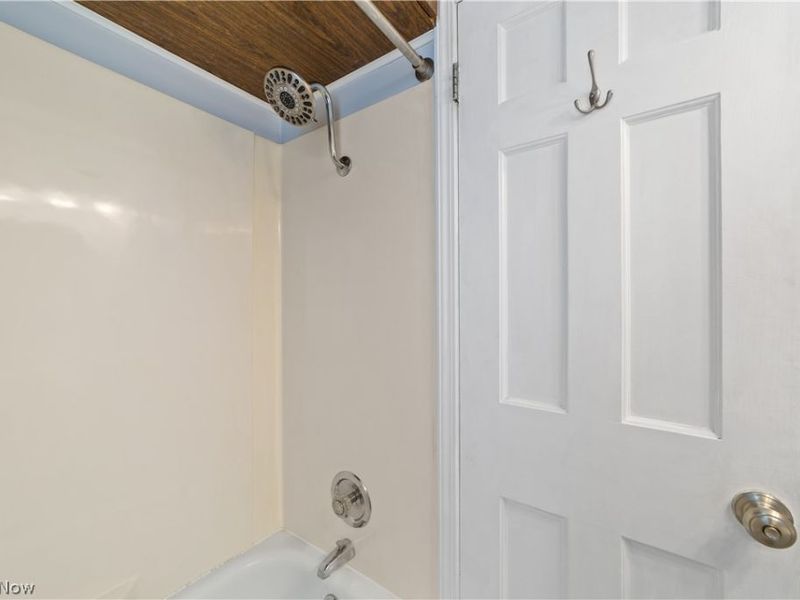 829 Elmwood Avenue, Wickliffe, OH 44092 Photo 16