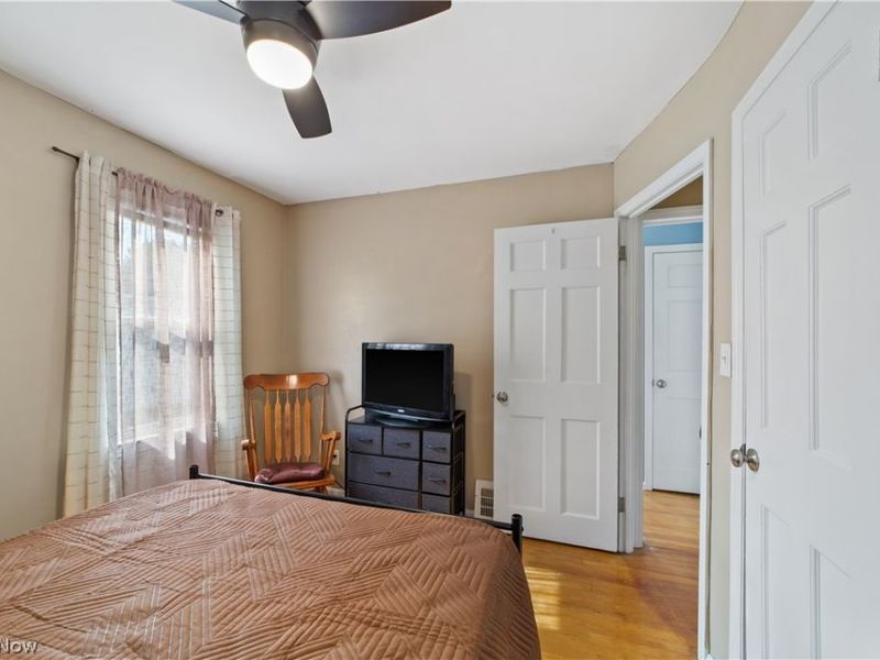 829 Elmwood Avenue, Wickliffe, OH 44092 Photo 18