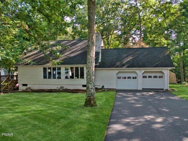 371 Wild Acres Drive, Dingmans Ferry, PA 18328