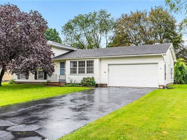 375 Wildwood Drive, Rochester, NY 14616