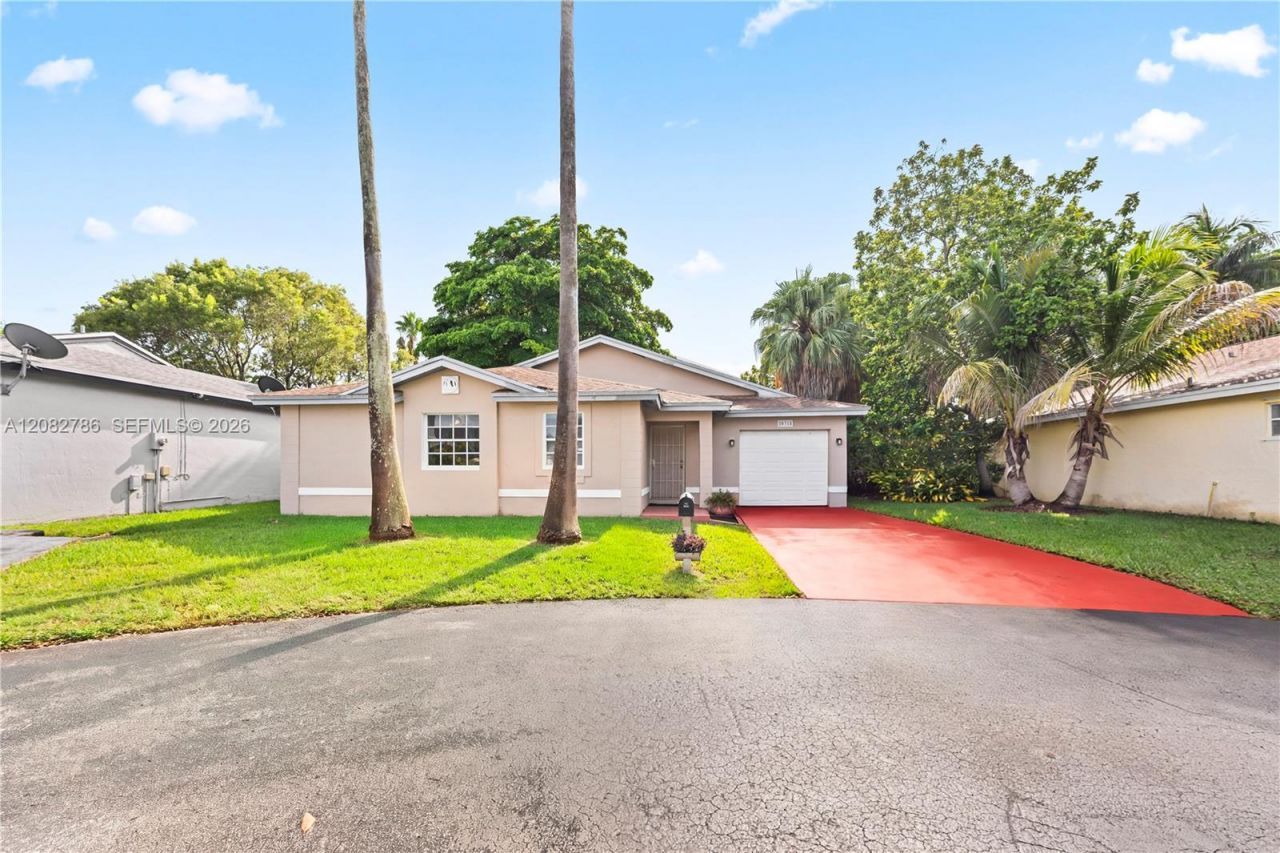 20315 SW 86th Ct, Cutler Bay, FL 33189 Photo