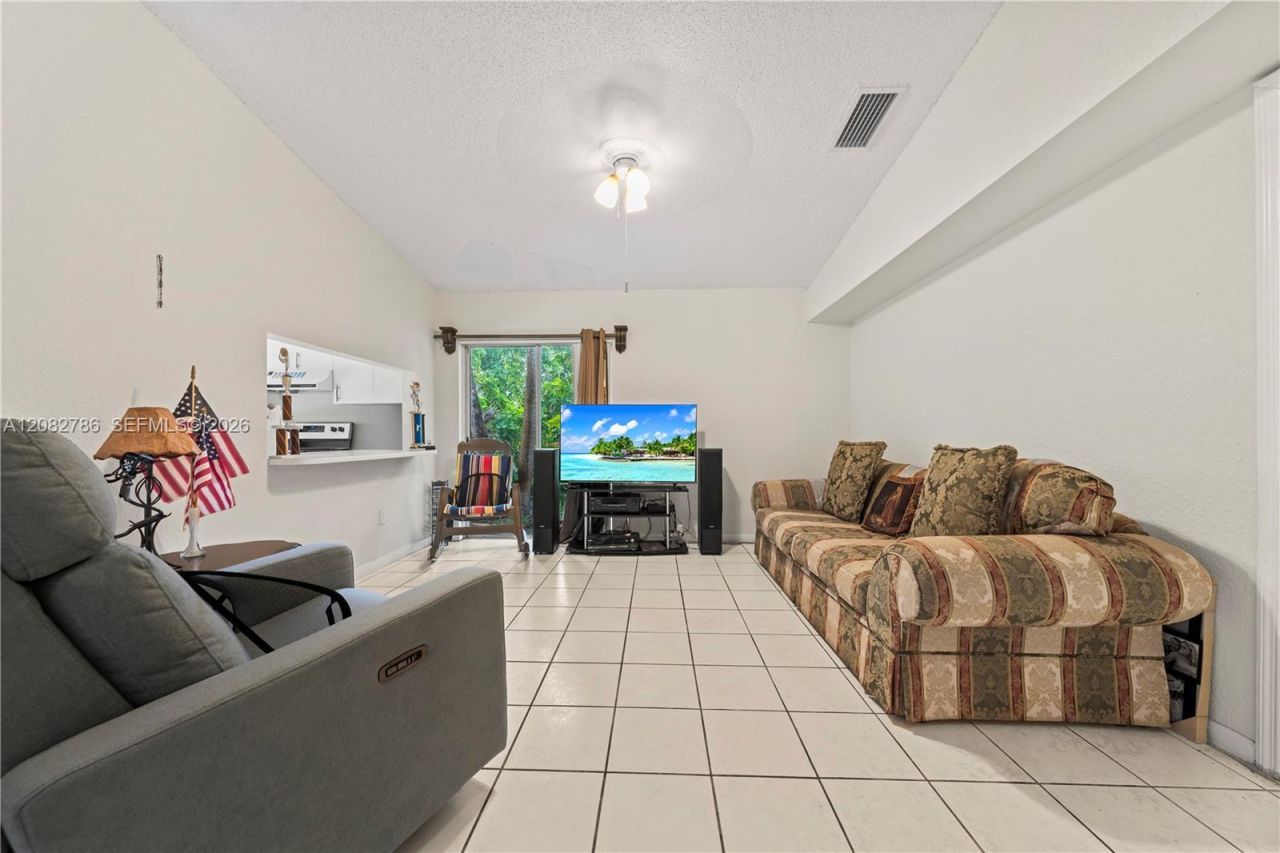 20315 SW 86th Ct, Cutler Bay, FL 33189 Photo