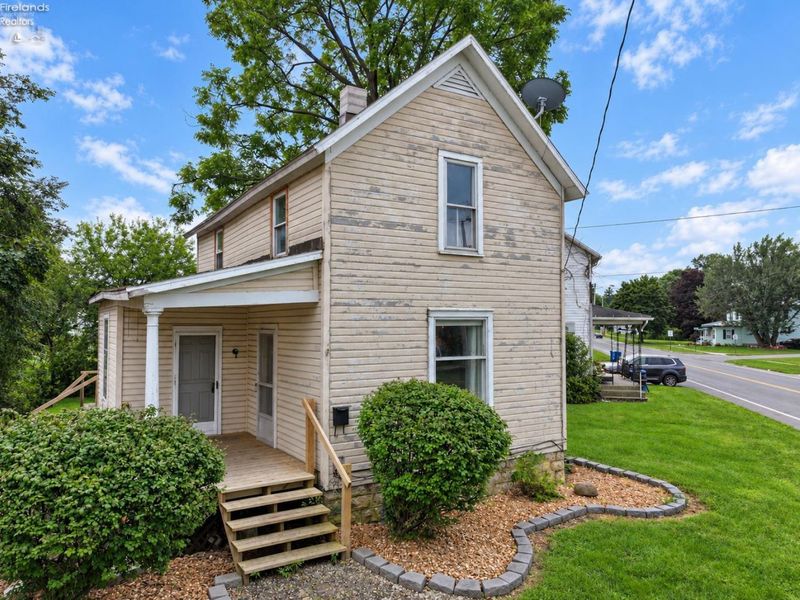 529 Tiffin Street, Fremont, OH 43420 Photo 2