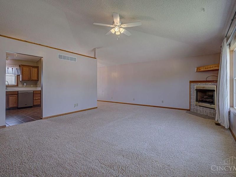 40 Thornhill Drive, Hamilton, OH 45013 Photo 3