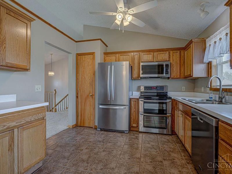 40 Thornhill Drive, Hamilton, OH 45013 Photo 8