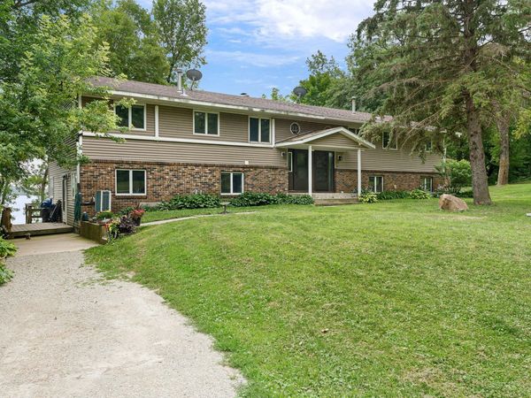 6950 French Lake Court , Faribault, MN 55021