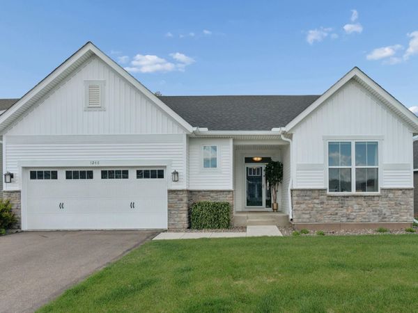 1248 Oak Tree Court, Carver, MN 55315