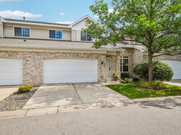 9637 Belmont Lane, Eden Prairie, MN 55347