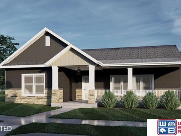 1087 Ironwood Drive, Seward, NE 68434