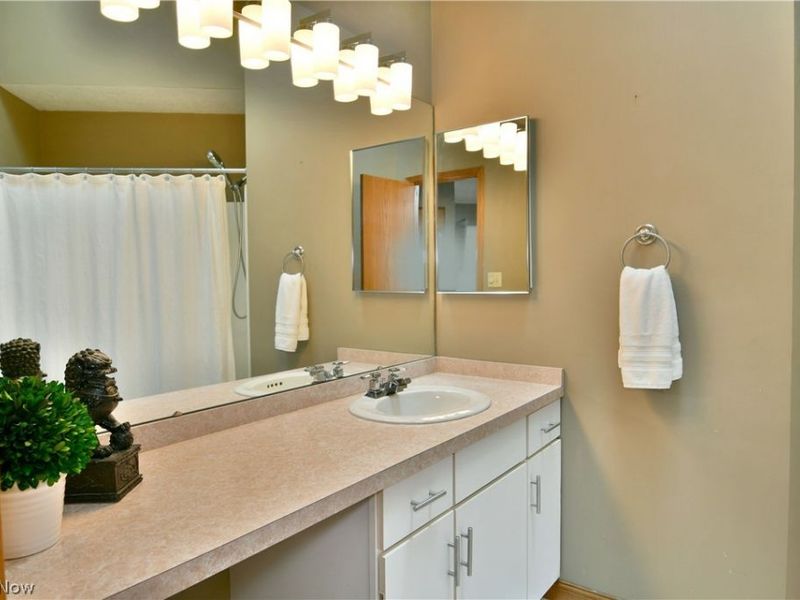 4052 Saint Andrews Court, Unit 4, Canfield, OH 44406 Photo 24