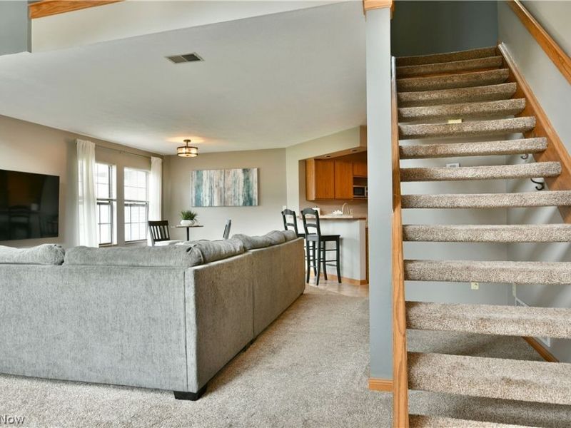 4052 Saint Andrews Court, Unit 4, Canfield, OH 44406 Photo 3