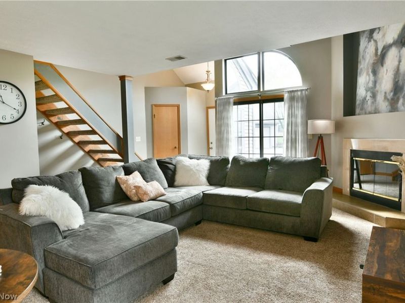 4052 Saint Andrews Court, Unit 4, Canfield, OH 44406 Photo 7