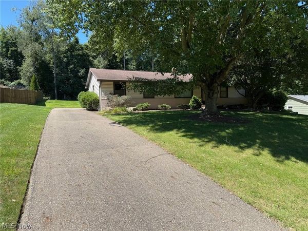 6322 Chiltern Road NW, Canal Fulton, OH 44614