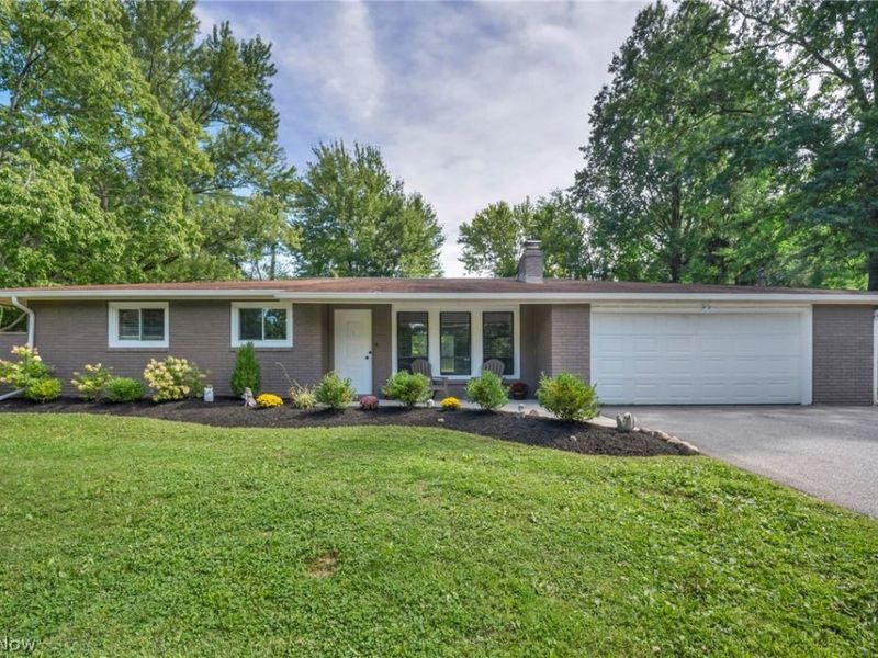 7703 Roselawn Drive, Mentor, OH 44060 Photo 1