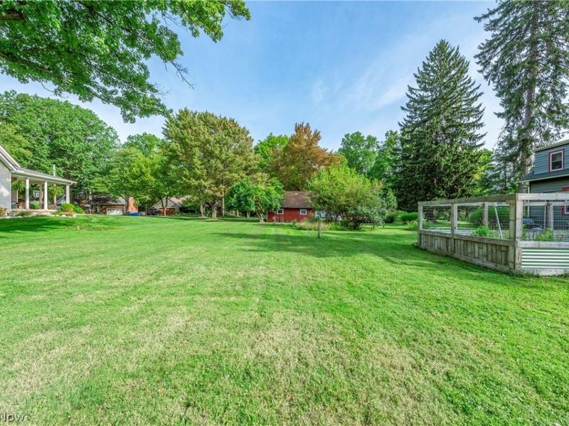 8424 Usher Road, Olmsted Falls, OH 44138 Photo 45