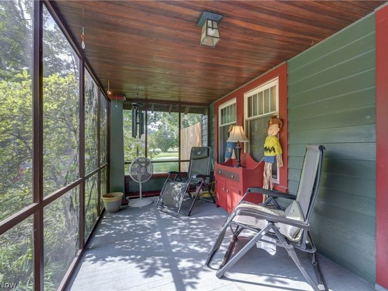 8424 Usher Road, Olmsted Falls, OH 44138 Photo 5