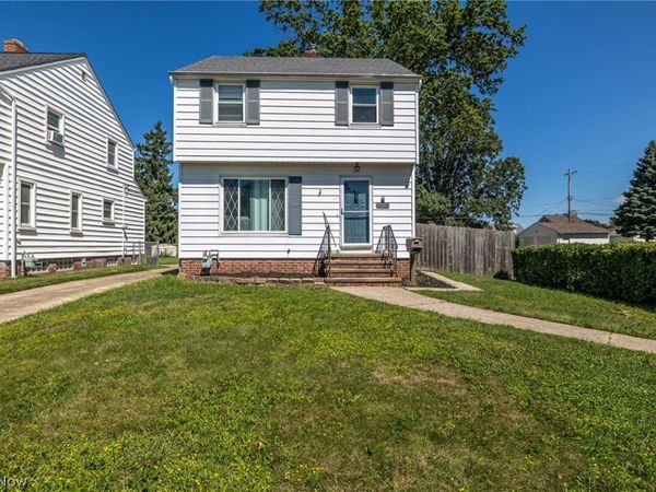 4402 Pershing Avenue , Parma, OH 44134