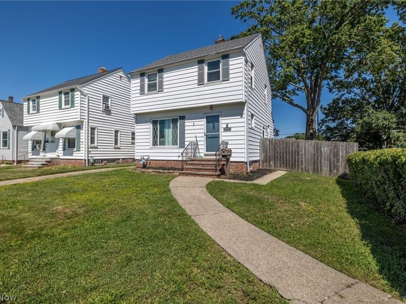 4402 Pershing Avenue, Parma, OH 44134 Photo 2