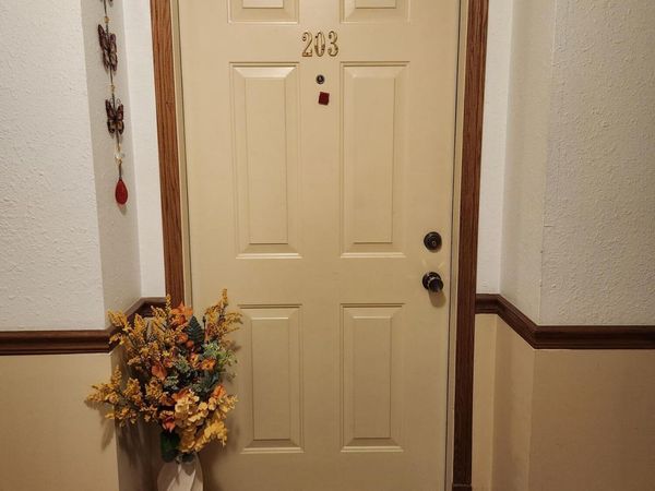 8220 Harrison Avenue, Unit 203, Munster, IN 46321