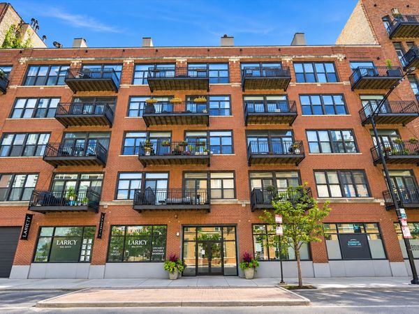 375 W Erie Street , Unit 412, Chicago, IL 60654