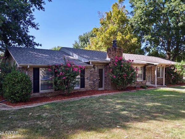 706 Scenic Hills Drive , Newbern, TN 38059