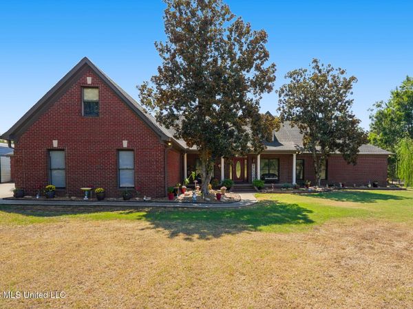 1601 Holly Springs Road, Hernando, MS 38632