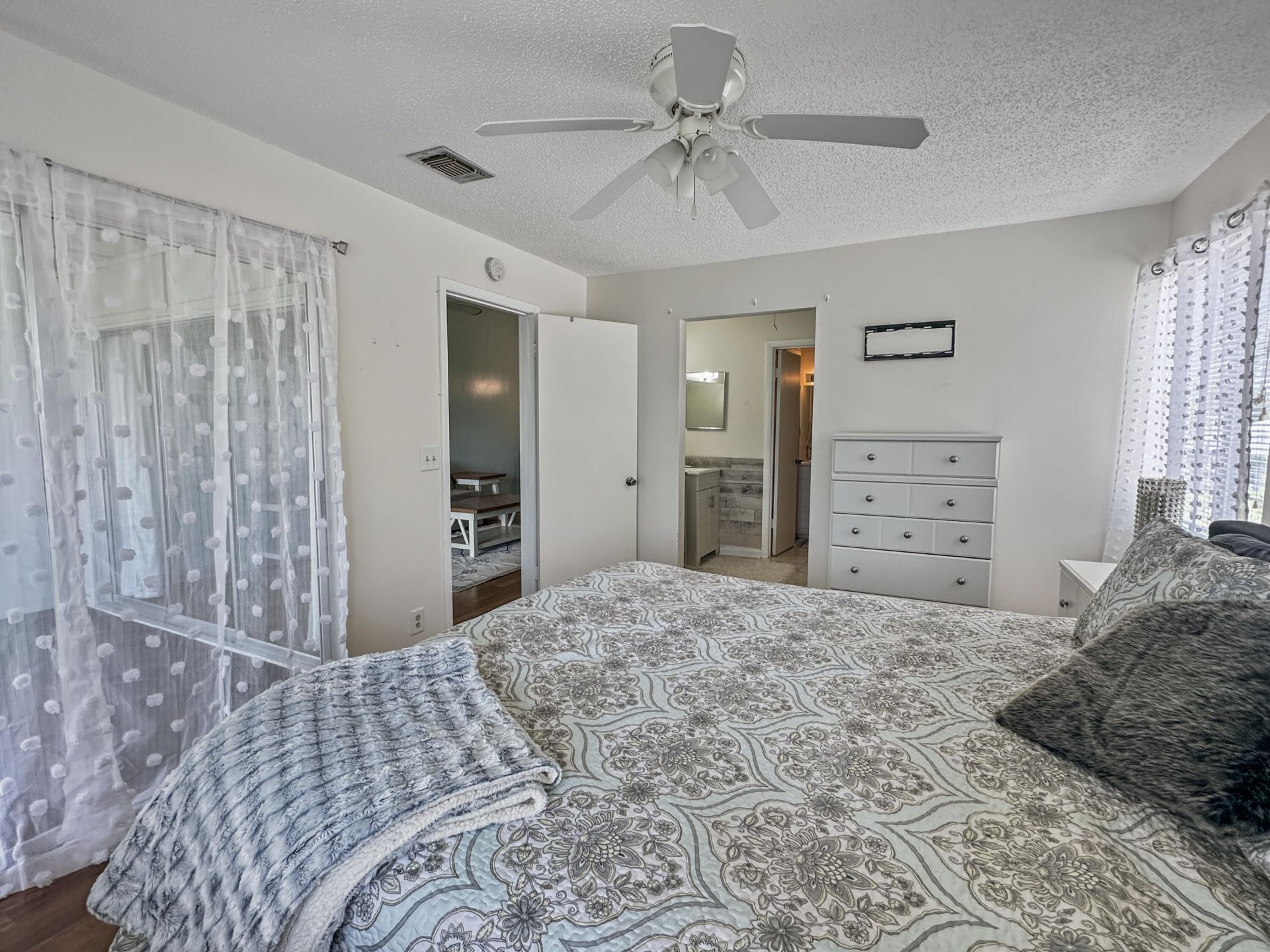 5747 Deer Run Drive, Unit 1L, Fort Pierce, FL 34951 Photo