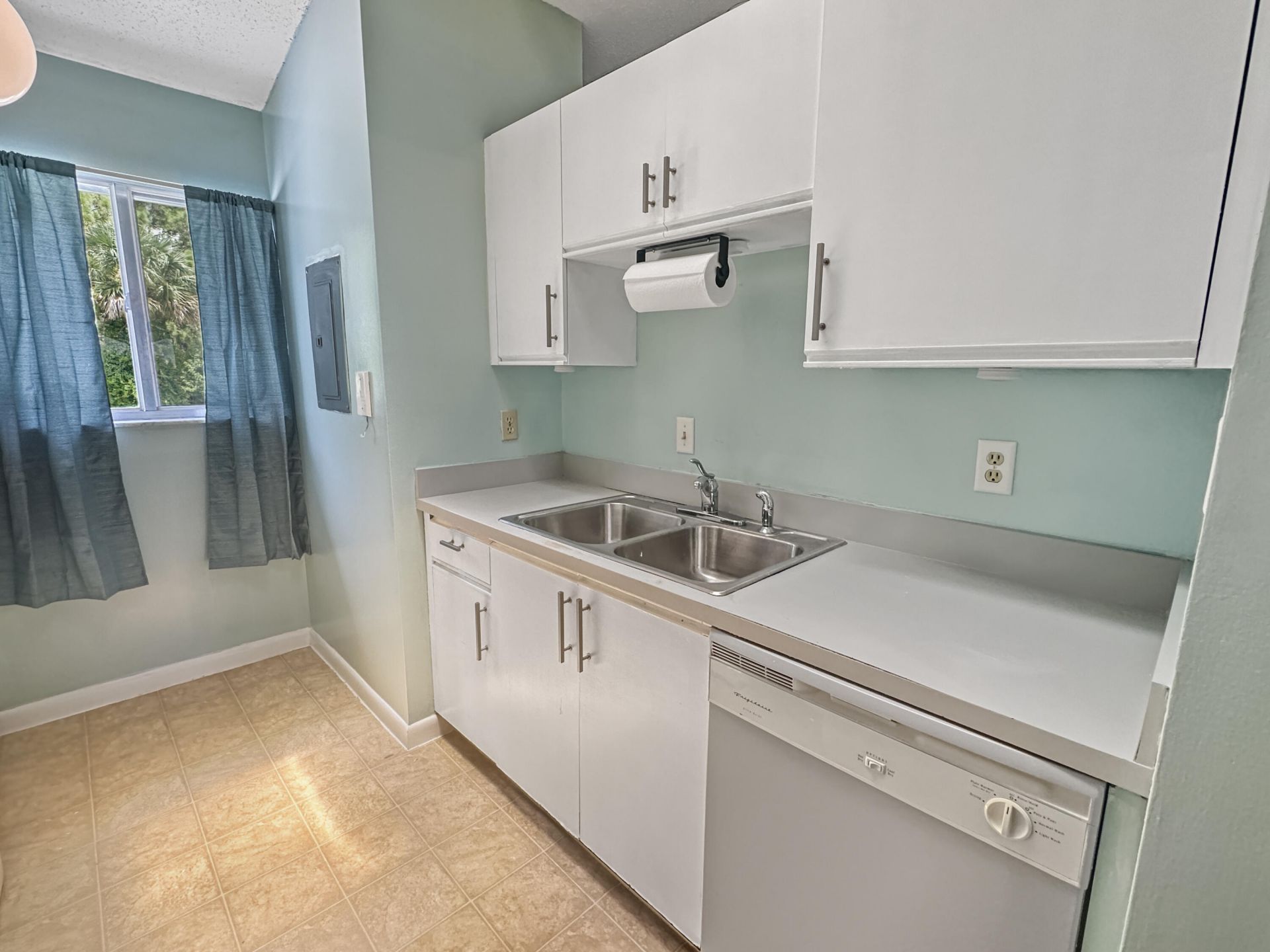 5747 Deer Run Drive, Unit 1L, Fort Pierce, FL 34951 Photo