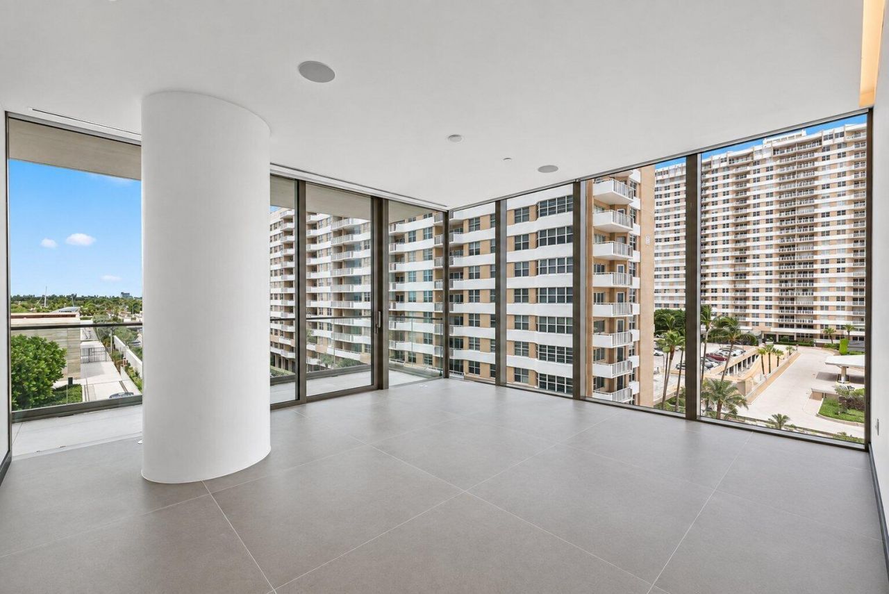 2000 S Ocean Drive, Unit 5A, Hallandale Beach, FL 33009 Photo
