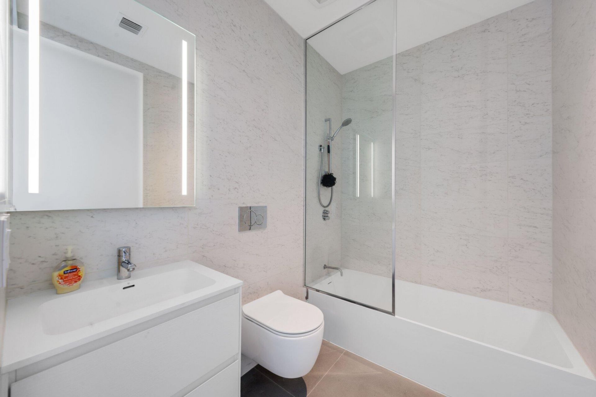 2000 S Ocean Drive, Unit 5A, Hallandale Beach, FL 33009 Photo