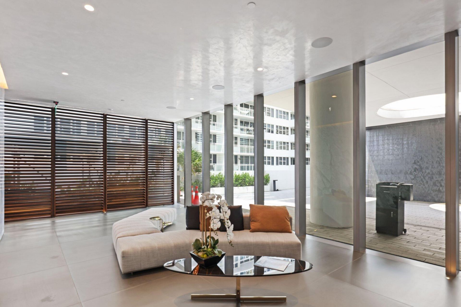 2000 S Ocean Drive, Unit 5A, Hallandale Beach, FL 33009 Photo