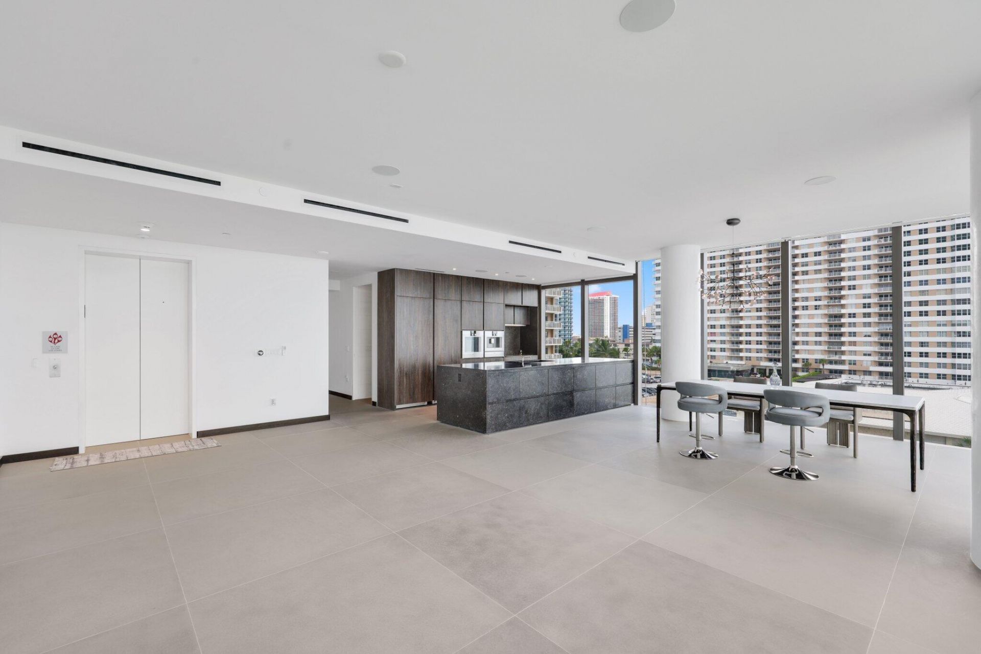 2000 S Ocean Drive, Unit 5A, Hallandale Beach, FL 33009 Photo