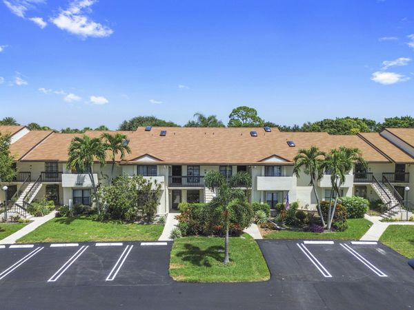 3385 Lucerne Park Drive, Greenacres, FL 33467