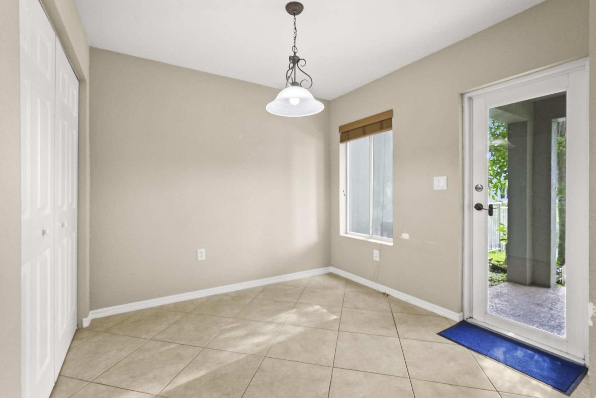5963 Glasgow Way, Tamarac, FL 33321 Photo