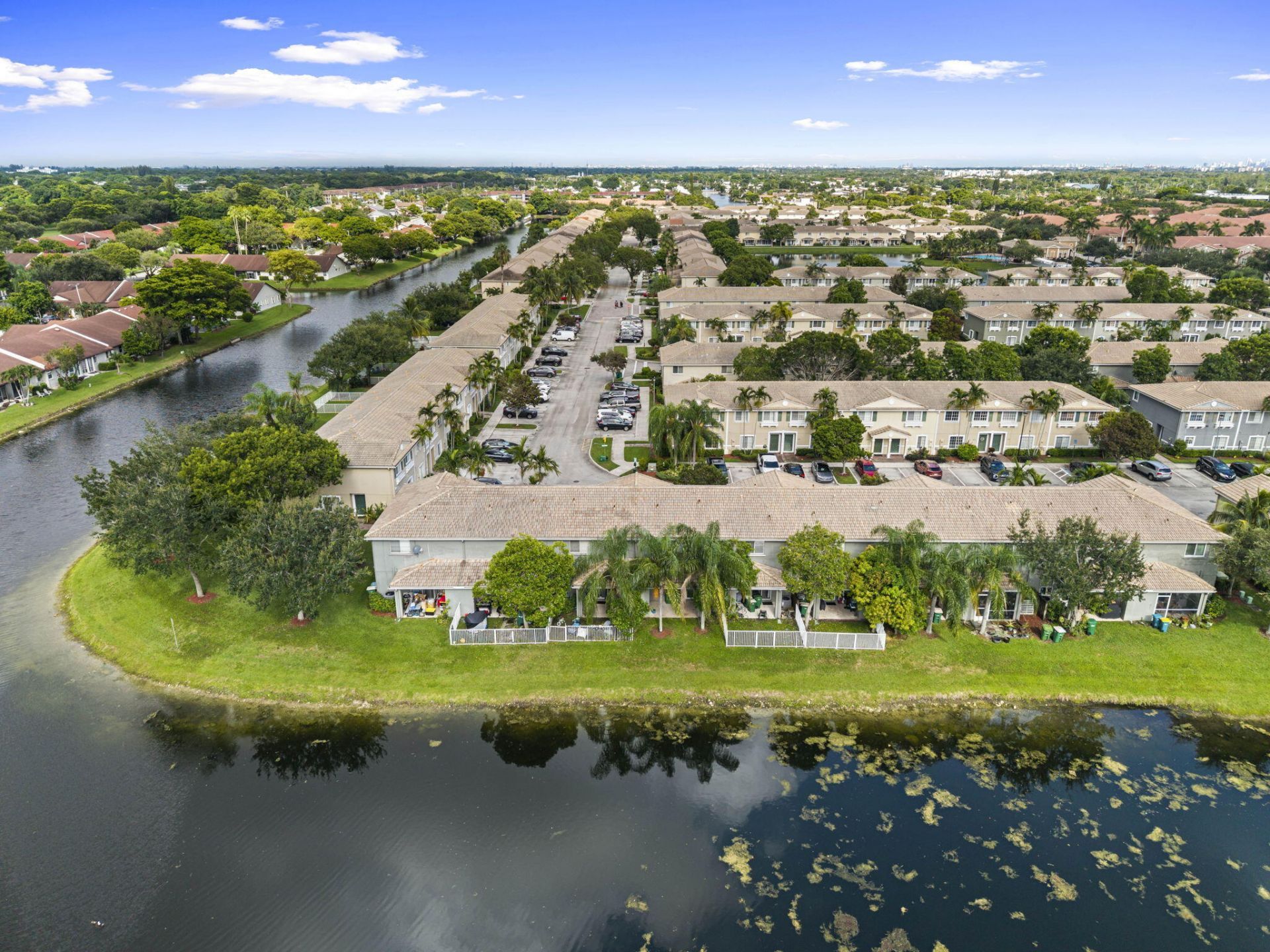 5963 Glasgow Way, Tamarac, FL 33321 Photo