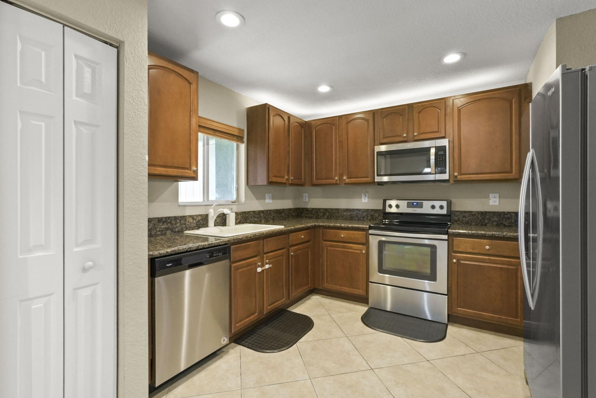 5963 Glasgow Way, Tamarac, FL 33321 Photo