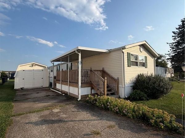 678 Robinson Road, Washington Court House, OH 43160