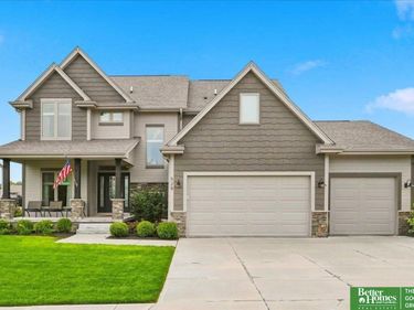 529 Devonshire Drive, Gretna, NE 68028