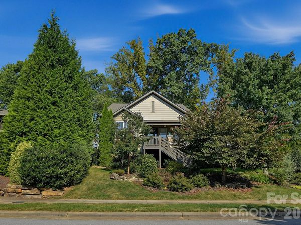 323 Fennel Dun Circle, Biltmore Lake, NC 28715