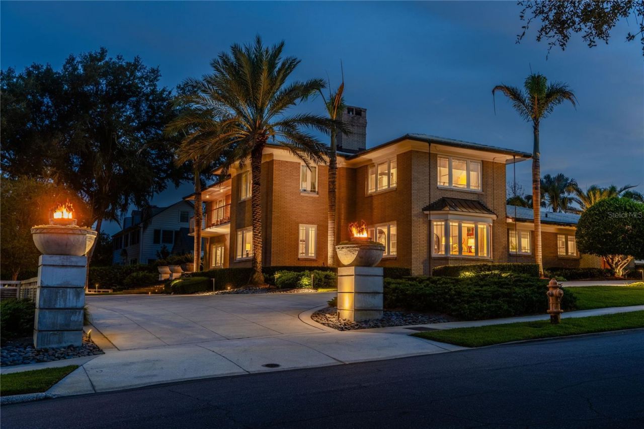 995 Lake Hollingsworth Drive, Lakeland, FL 33803 Photo