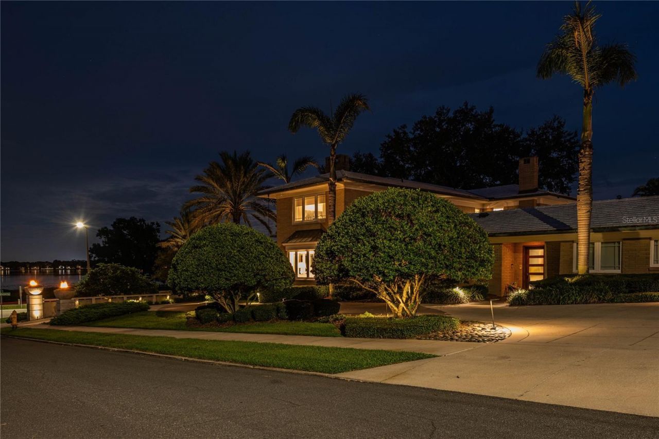 995 Lake Hollingsworth Drive, Lakeland, FL 33803 Photo