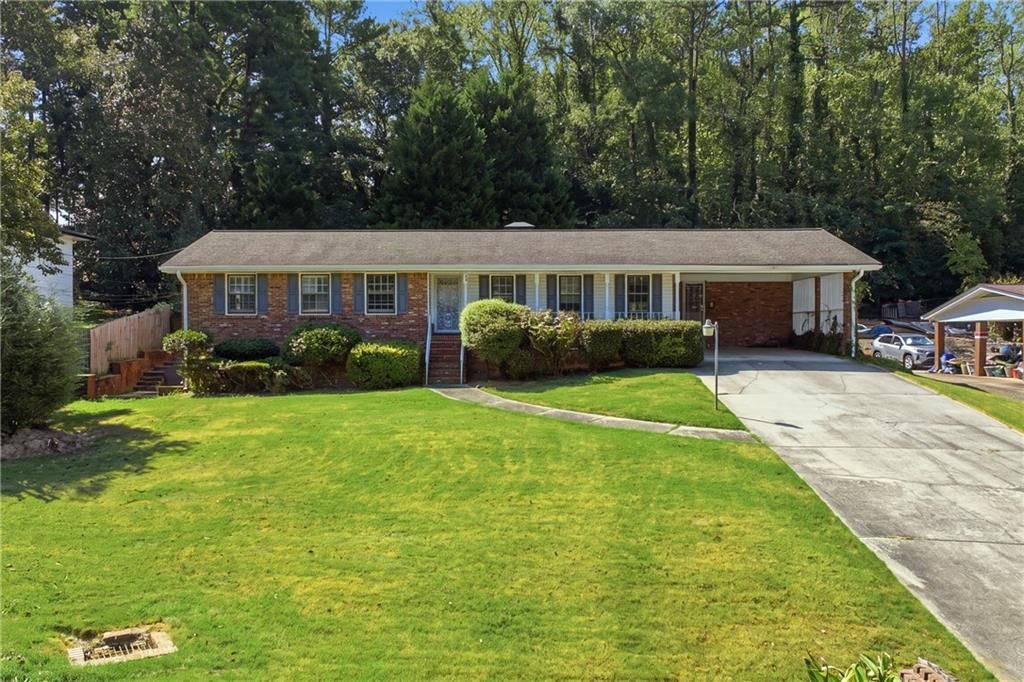 2710 Tanglewood Trail, Atlanta, GA 30344 Main Photo