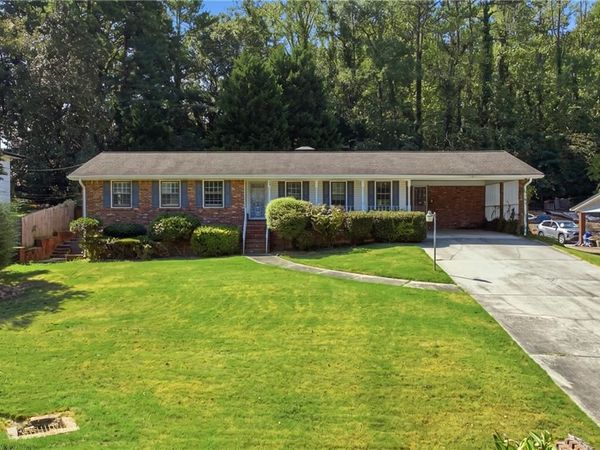 2710 Tanglewood Trail, Atlanta, GA 30344