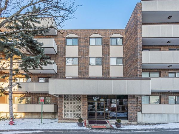9240 Gross Point Road , Unit 410, Skokie, IL 60077