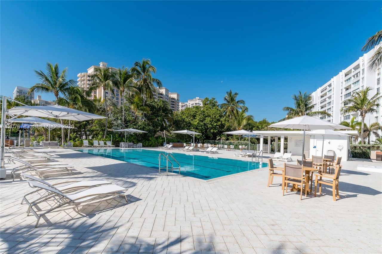 613 Ocean Dr, Unit 7C, Key Biscayne, FL 33149 Photo
